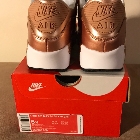 Nike shoes - Picture 7 of 7